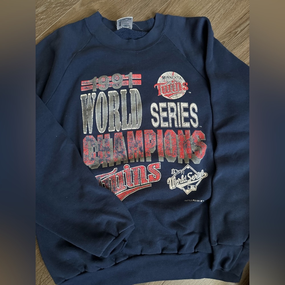 MLB TWINS 1991 vintage sweatshirt
